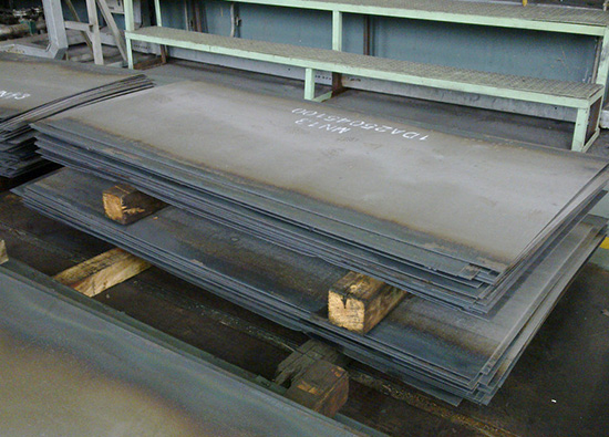 Wear-resistant steel plate